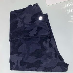 Lululemon align 28” size 4 leggings black camo
